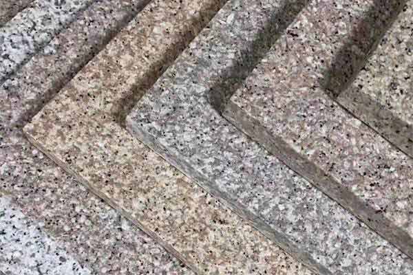 不是所有的仿石漆都叫石感漆，石感漆擁有的研發(fā)創(chuàng)新、嚴(yán)苛品控、穩(wěn)定供應(yīng)、成熟經(jīng)銷體系也是其他競品無法比擬的。